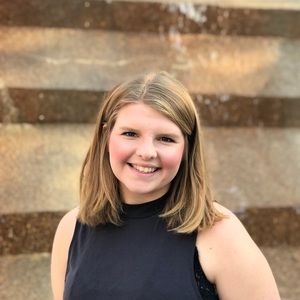 Meet your Posher, Hannah